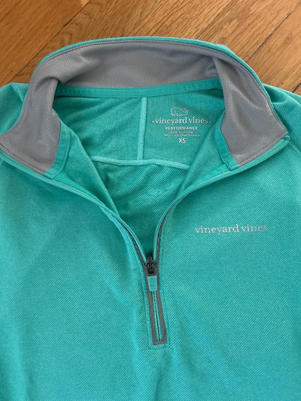 Man’s Vineyard Vines Performance Quarter Zip